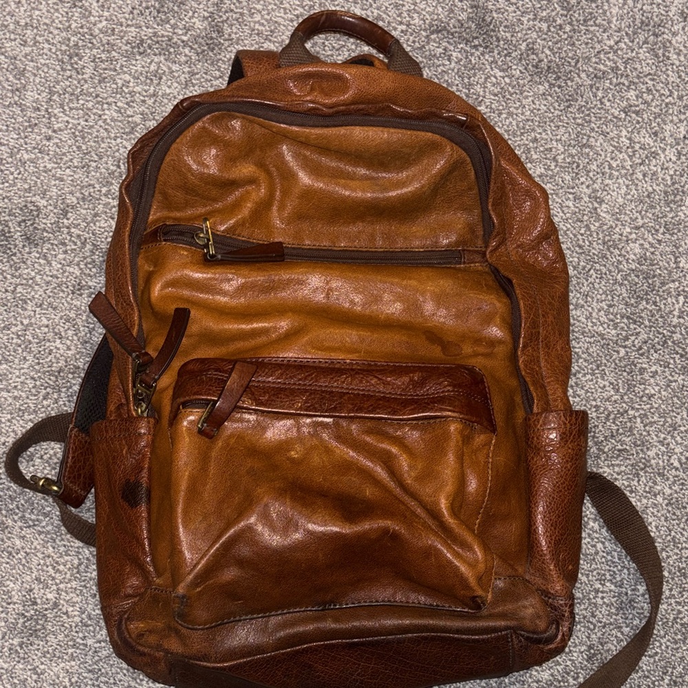 FOSSIL Classic Brown Leather Men’s Backpack good condition